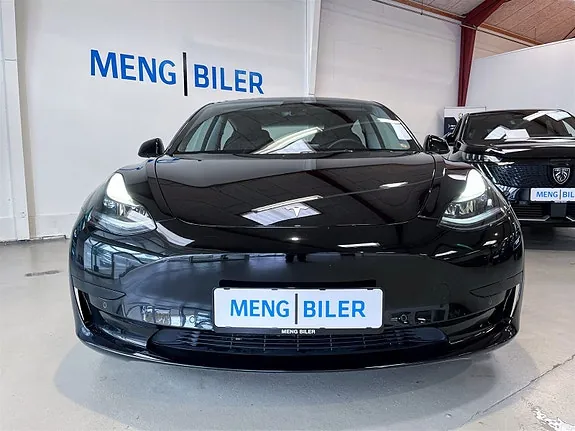 Tesla Model 3 2022 photo 2