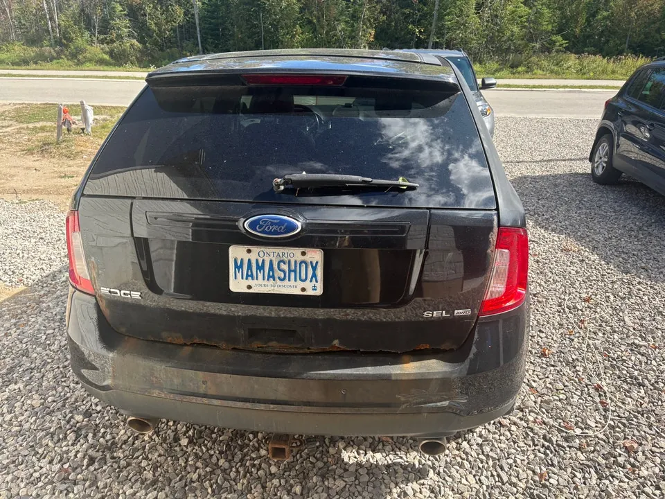 Ford Edge 2011 photo 2