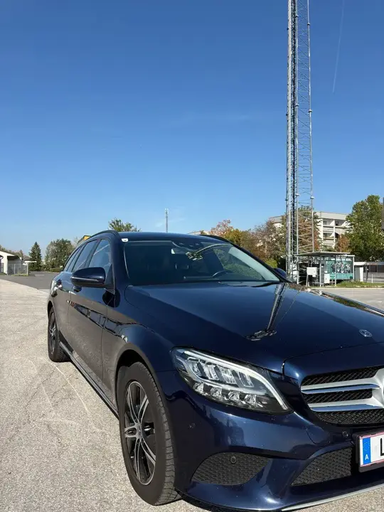 Mercedes-Benz C-Class 2019 photo 3