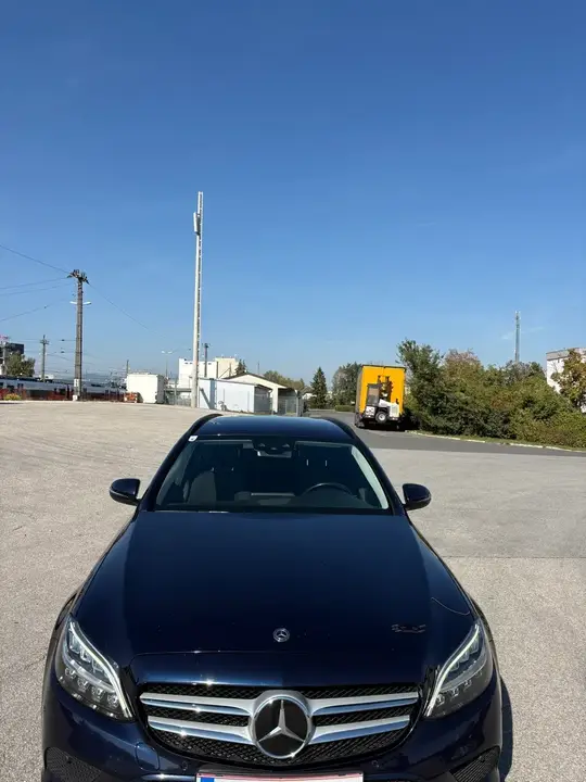 Mercedes-Benz C-Class 2019 photo 2