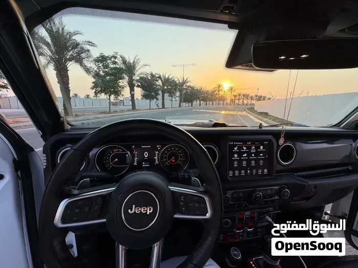 Jeep Wrangler 2023 photo 2