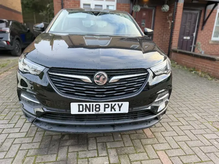 Vauxhall Grandland X 2018 photo 2