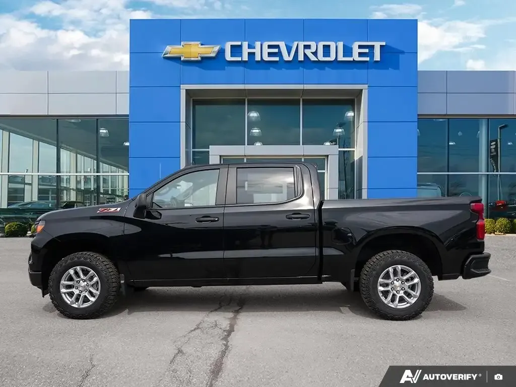 Chevrolet Silverado 1500 2026 photo 2