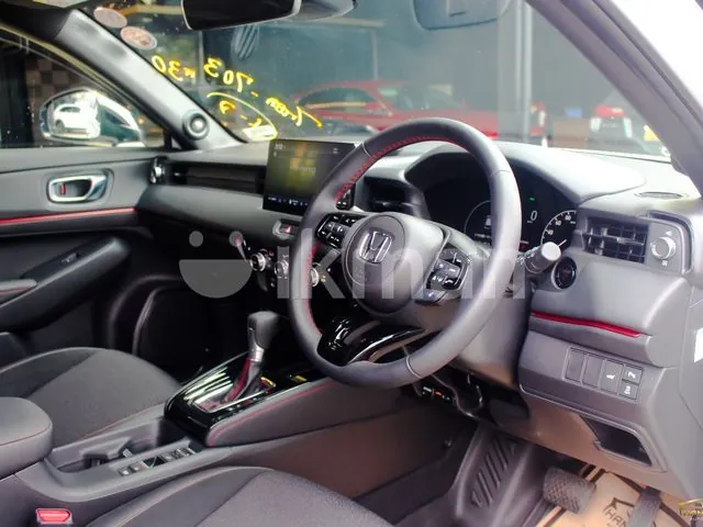 Honda Vezel 2025 photo 3