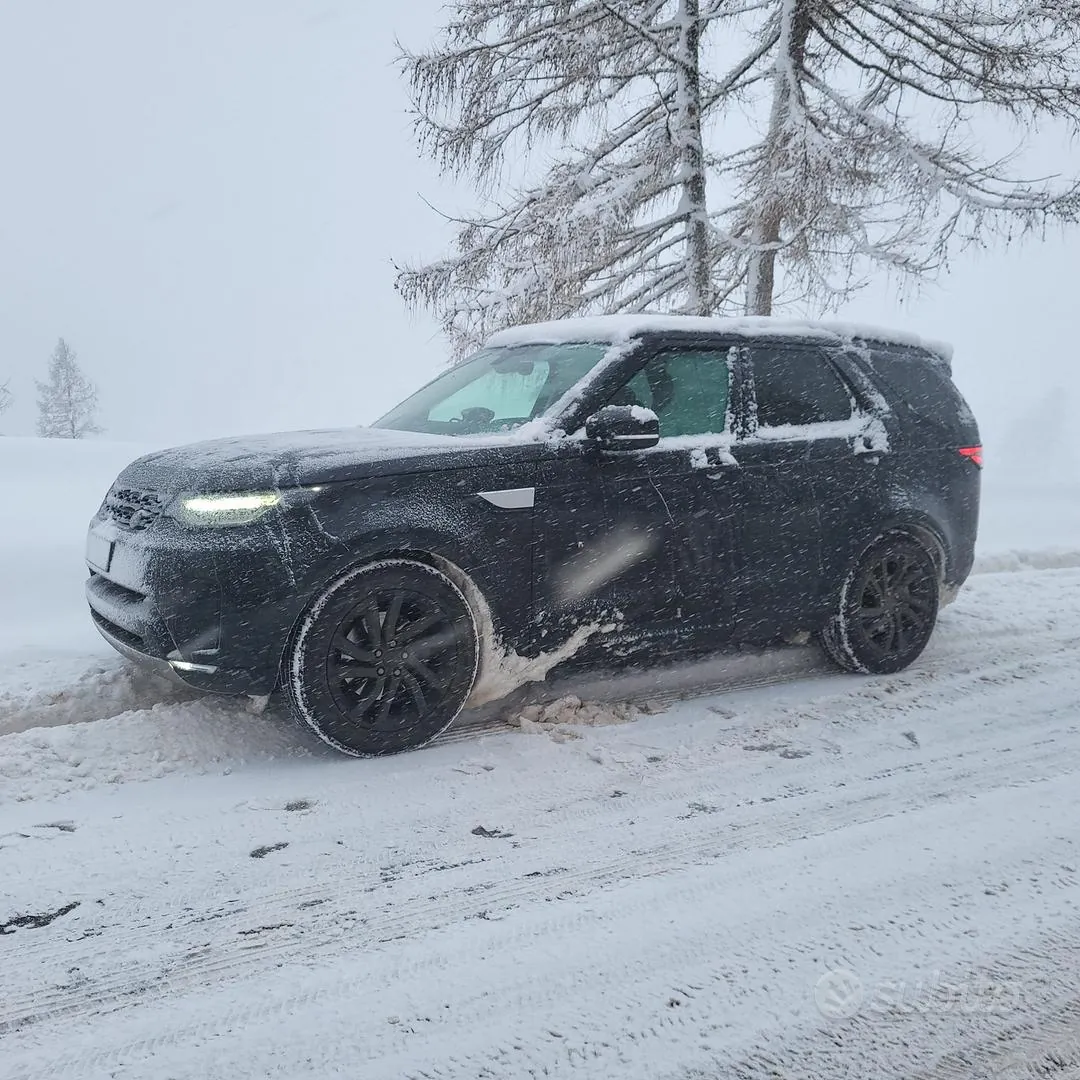 Land Rover Discovery 5 2019 photo 4