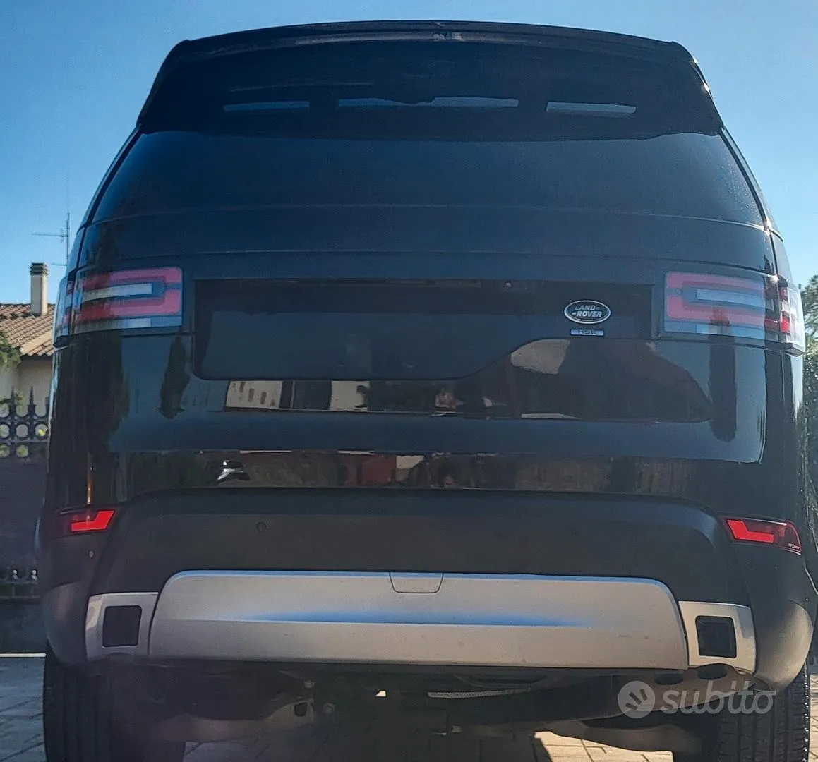 Land Rover Discovery 5 2019 photo 2