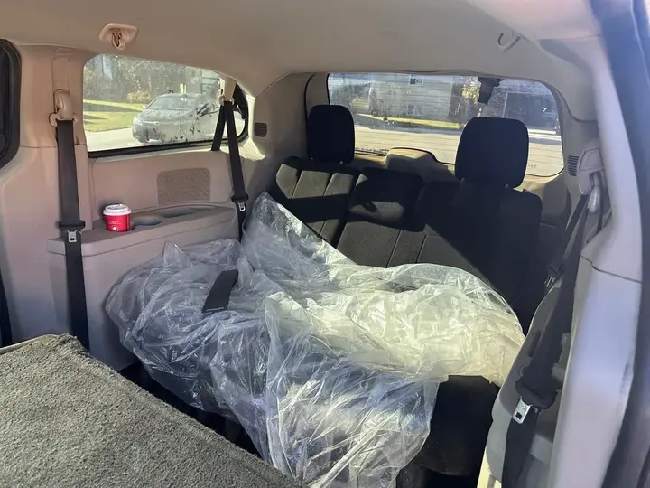 Dodge Caravan 2012 photo 4