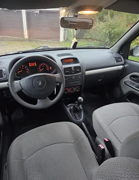 Renault Clio 2006 photo 4