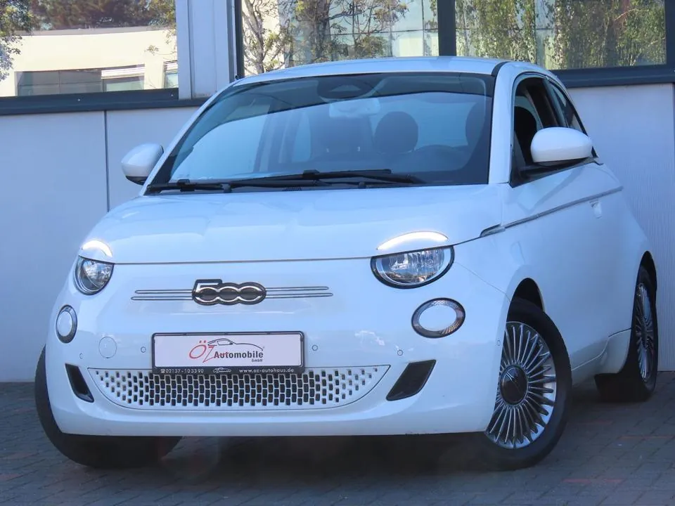 Fiat 500E