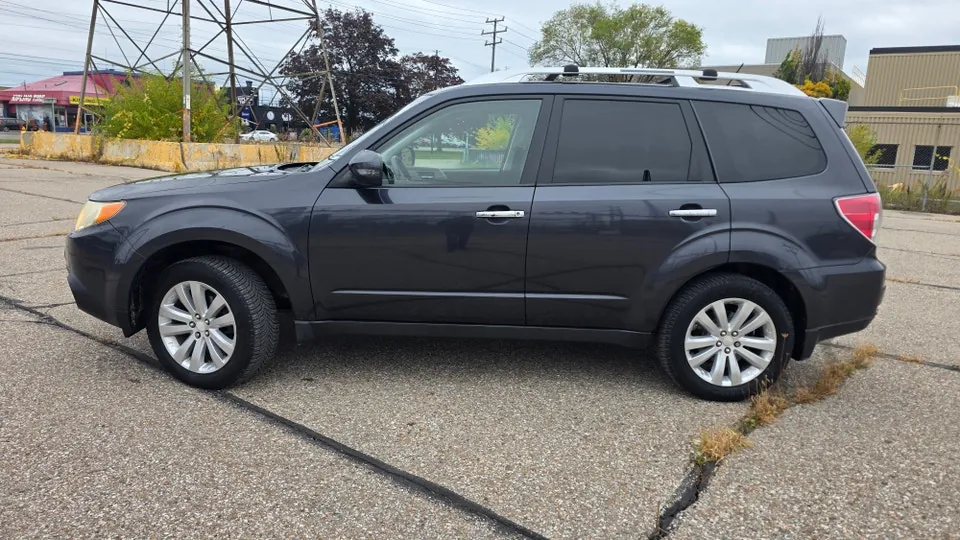 Subaru Forester 2012 photo 4