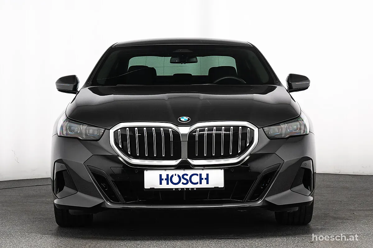 BMW 5 Series 2026 photo 2