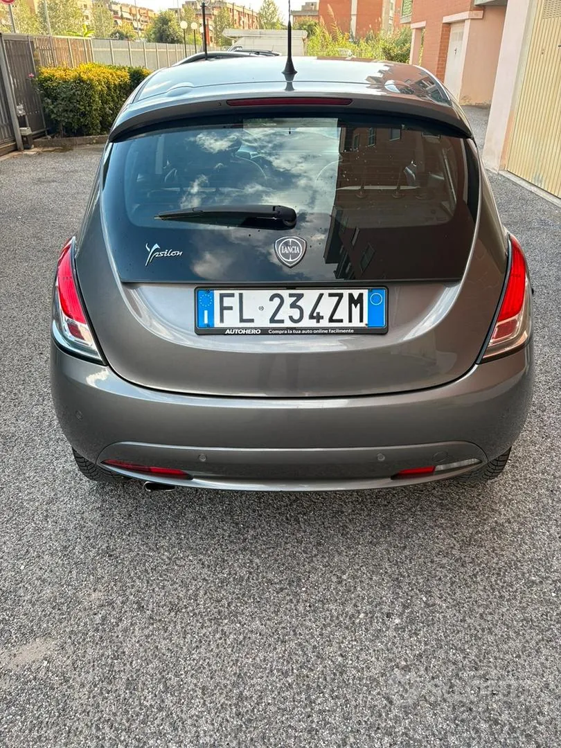 Lancia Ypsilon 2018 photo 4