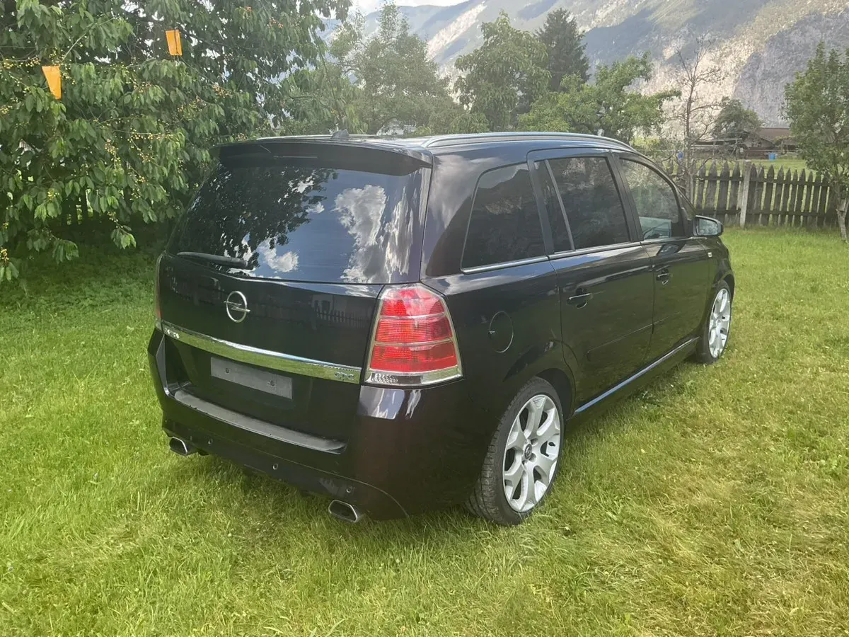 Opel Zafira 2007 photo 2