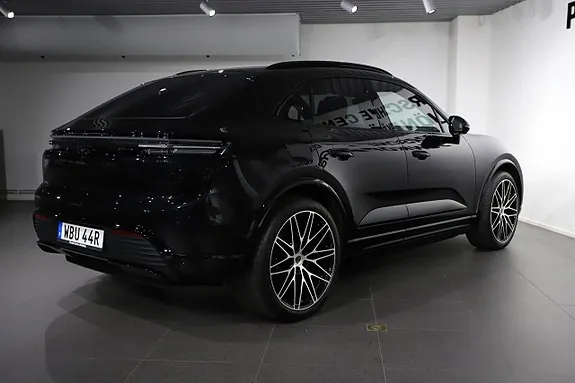 Porsche Macan 2025 photo 5
