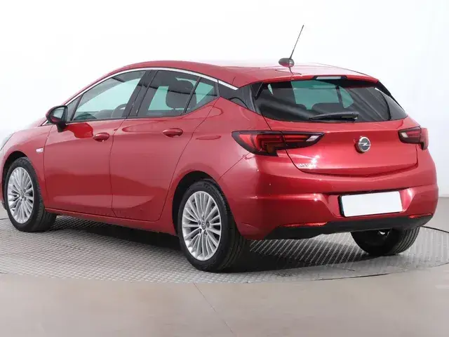 Opel Astra 2021 photo 3