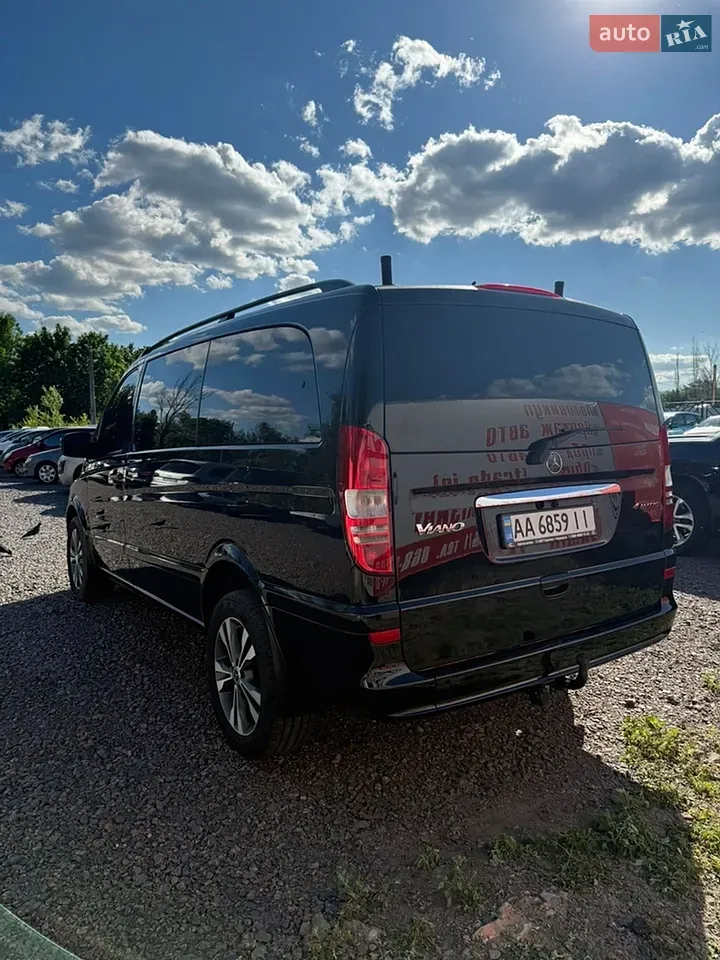 Mercedes-Benz Viano 2011 photo 5