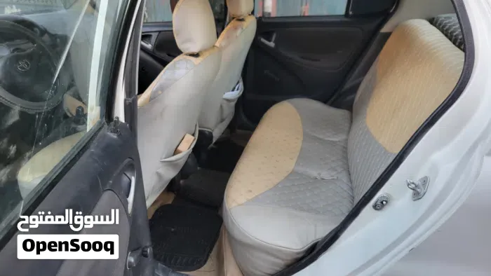 Toyota Yaris 2003 photo 4