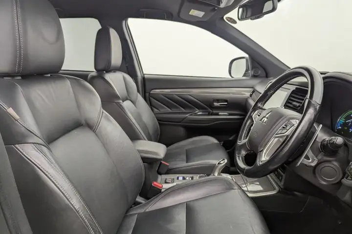 Mitsubishi Outlander 2020 photo 3