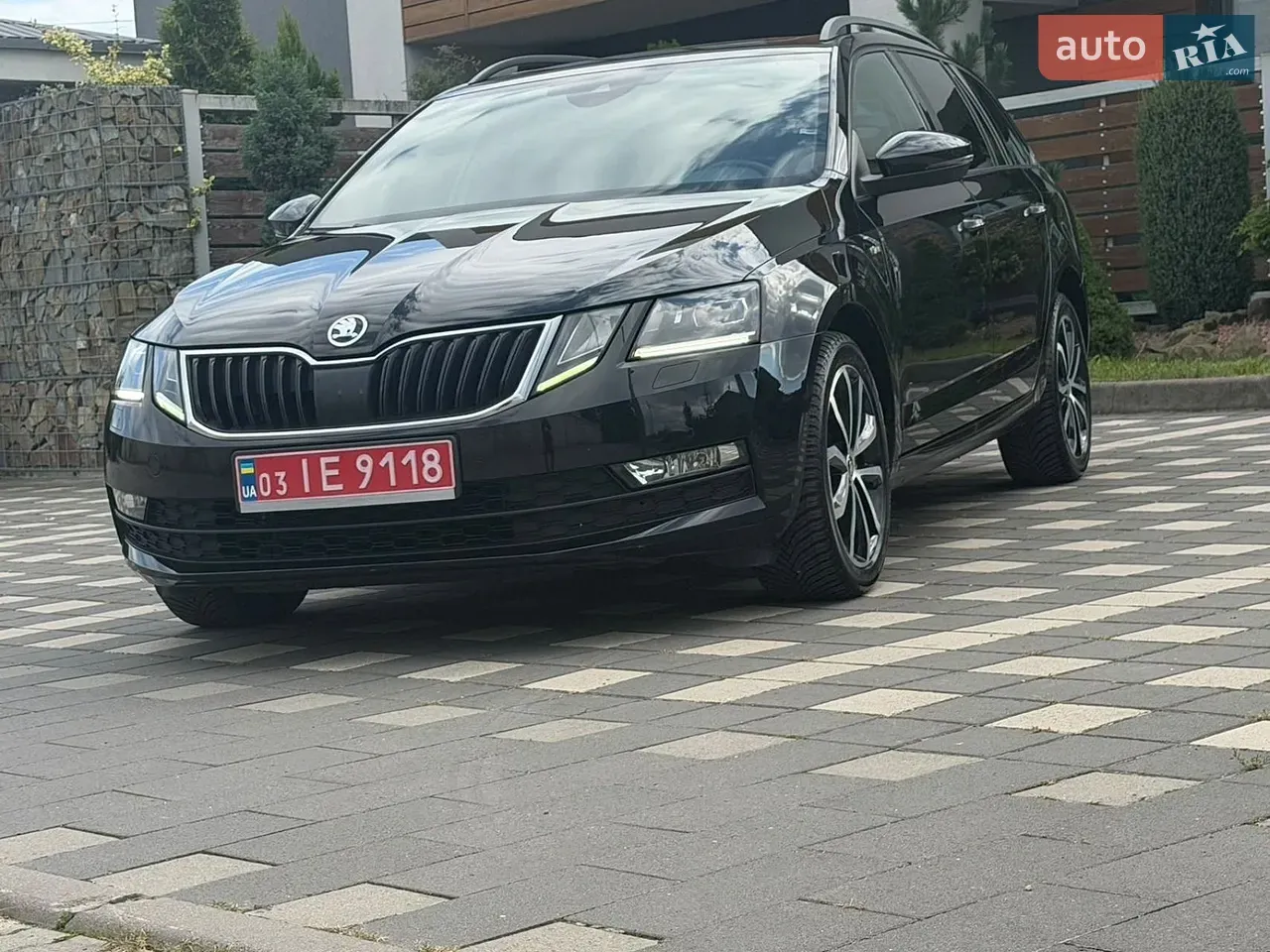 Skoda Octavia 2019 photo 2