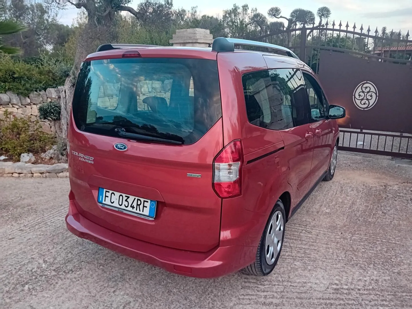 Ford Tourneo Courier 2016 photo 4