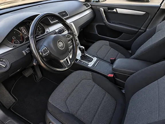 Volkswagen Passat 2013 photo 5