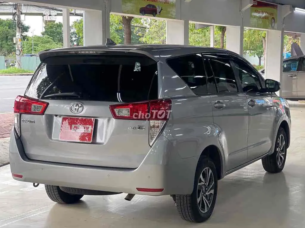 Toyota Innova 2021 photo 2