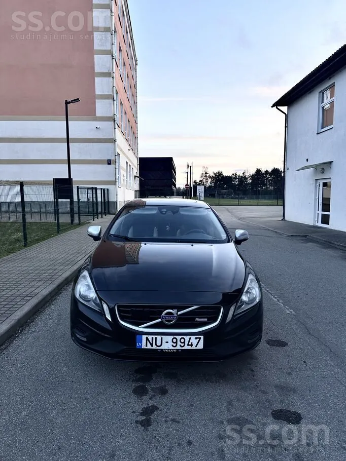 Volvo S60 2011 photo 3