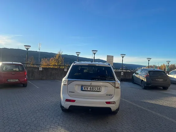 Mitsubishi Outlander 2015 photo 4