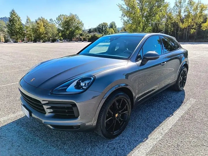 Porsche Cayenne 2019 photo 2