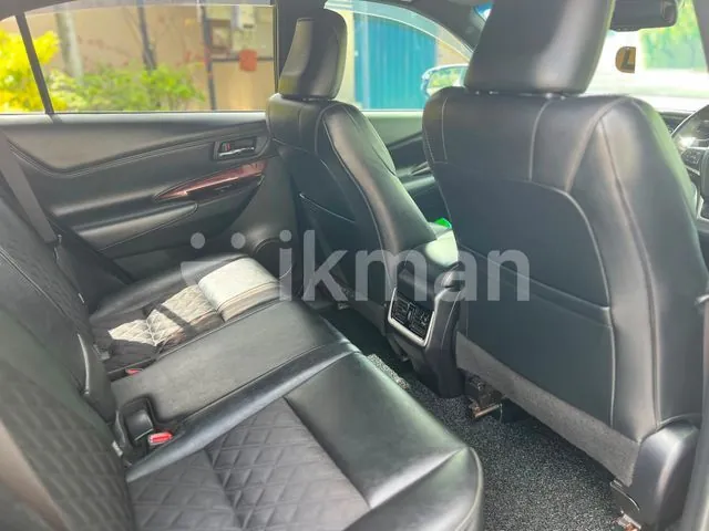 Toyota Harrier 2014 photo 4