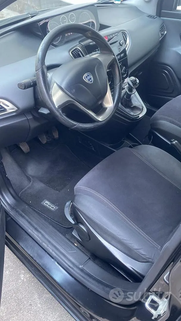 Lancia Ypsilon 2017 photo 3