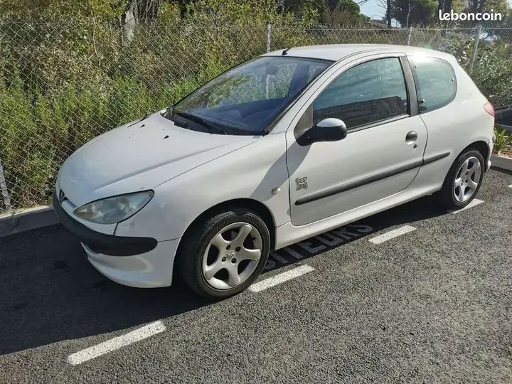 Peugeot 206