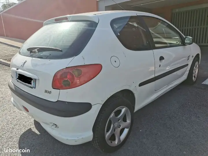 Peugeot 206 2004 photo 2