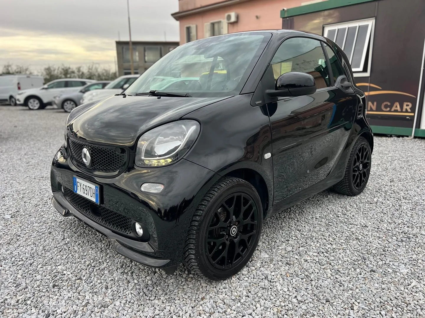 Smart Fortwo 2019 photo 2