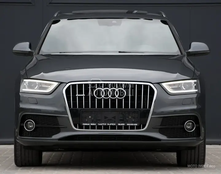 Audi Q3 2012 photo 5