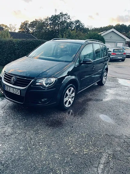 Volkswagen Touran Cross