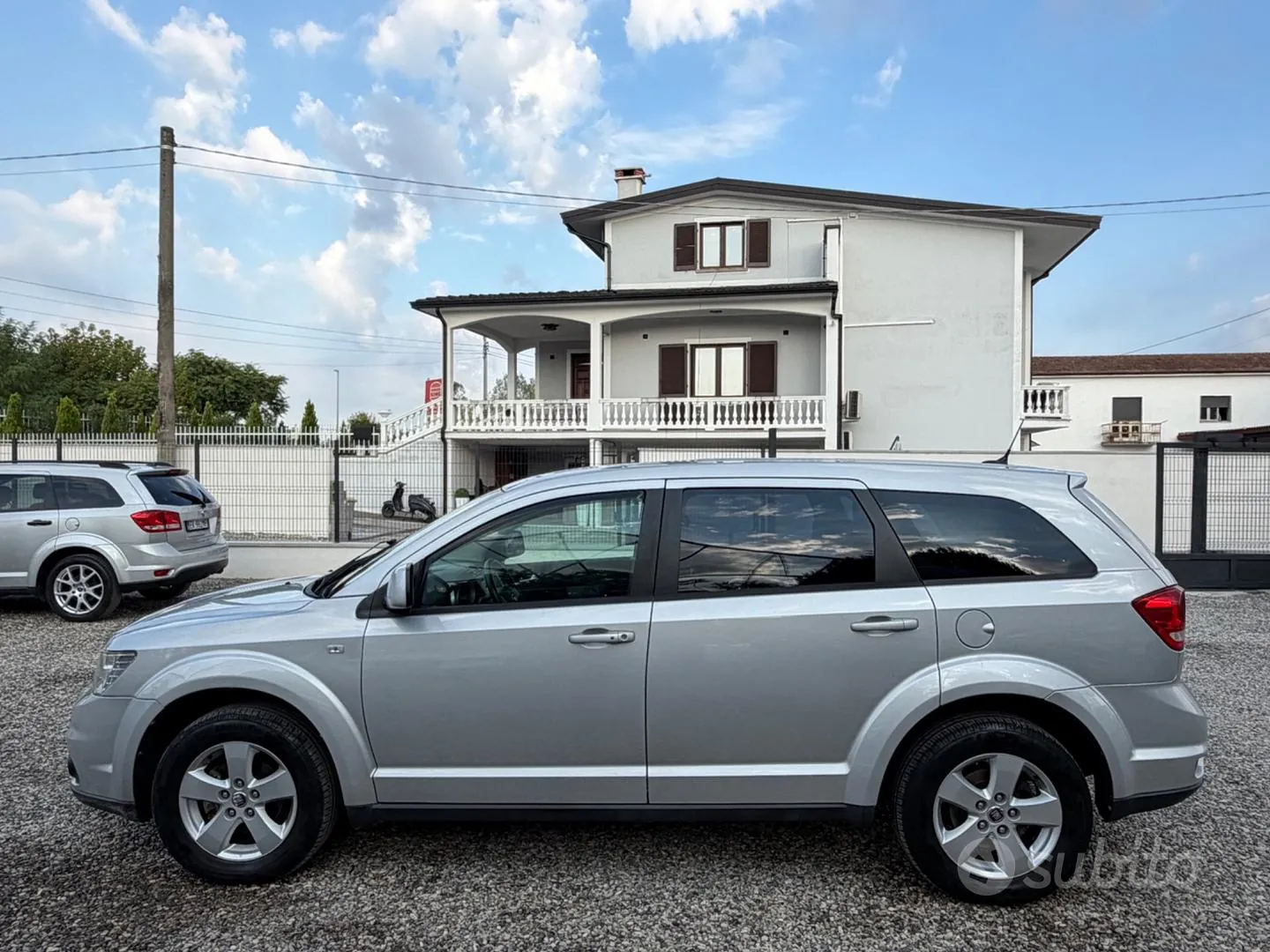 Fiat Freemont 2011 photo 3
