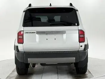 Toyota Land Cruiser Prado 2026 photo 3