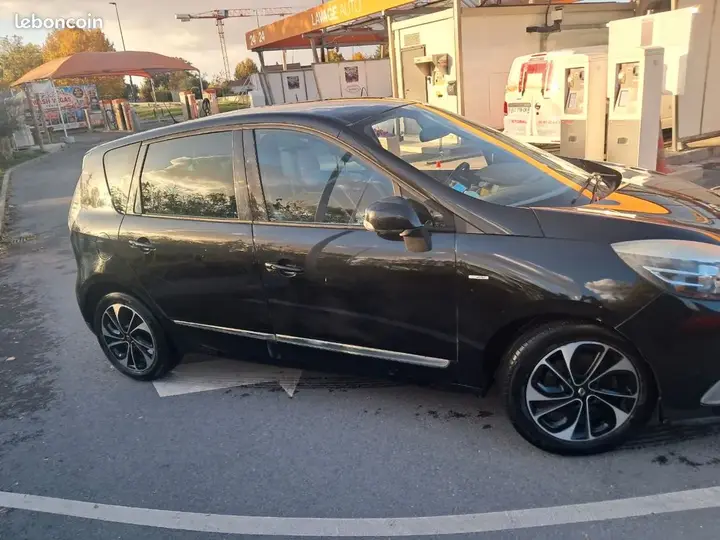 Renault Megane 2016 photo 3