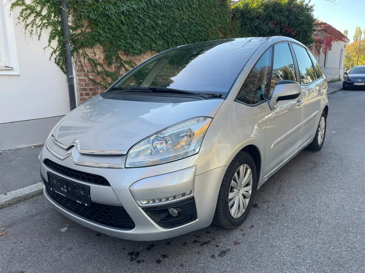 Citroen C4 Picasso 2011 photo 3