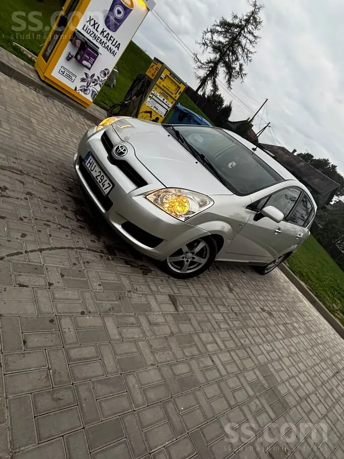 Toyota Corolla Verso 2007 photo 2