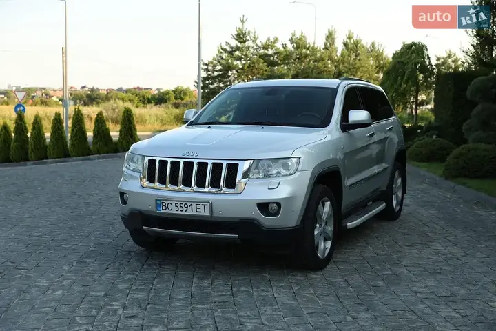 Jeep Grand Cherokee 2011 photo 3