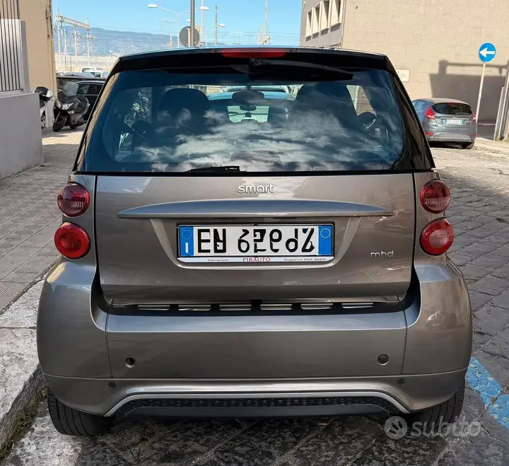 Smart Fortwo 2012 photo 4