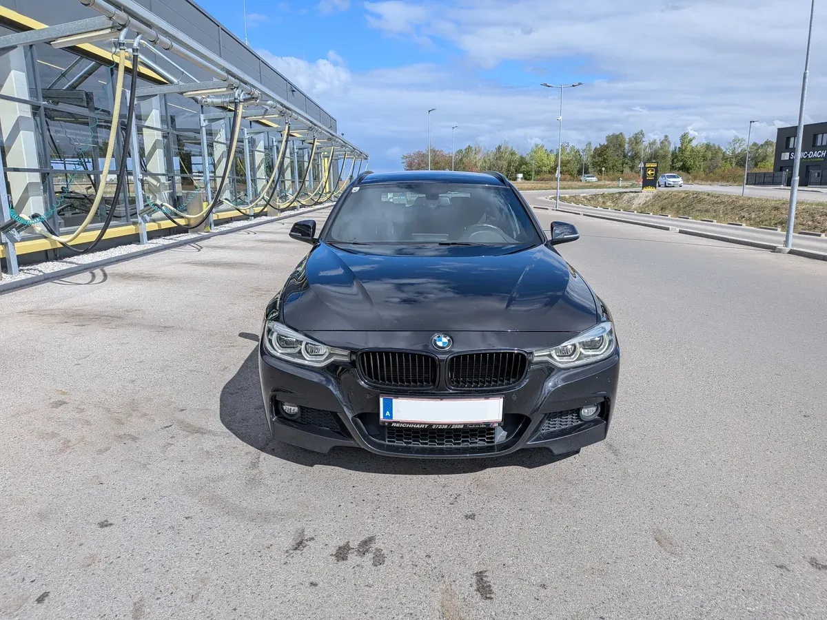 BMW 3 Series 2016 photo 2