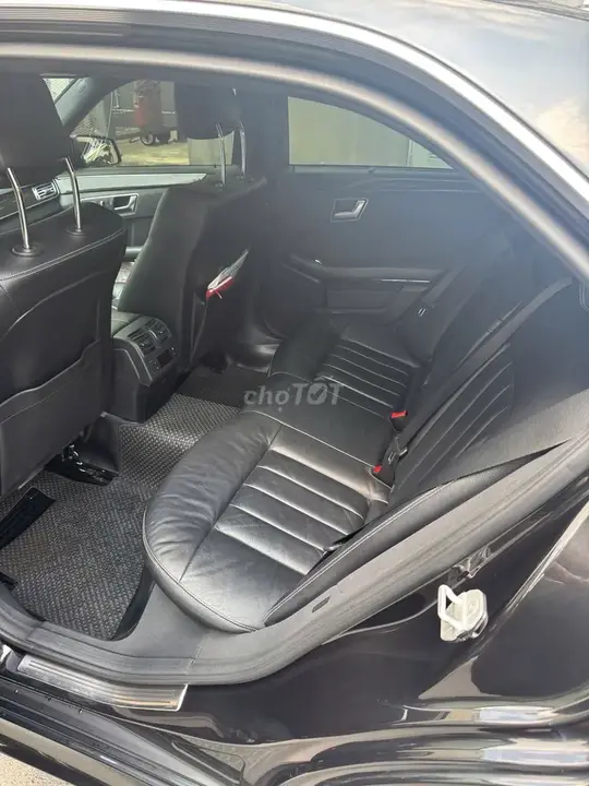 Mercedes-Benz E-Class 2015 photo 2