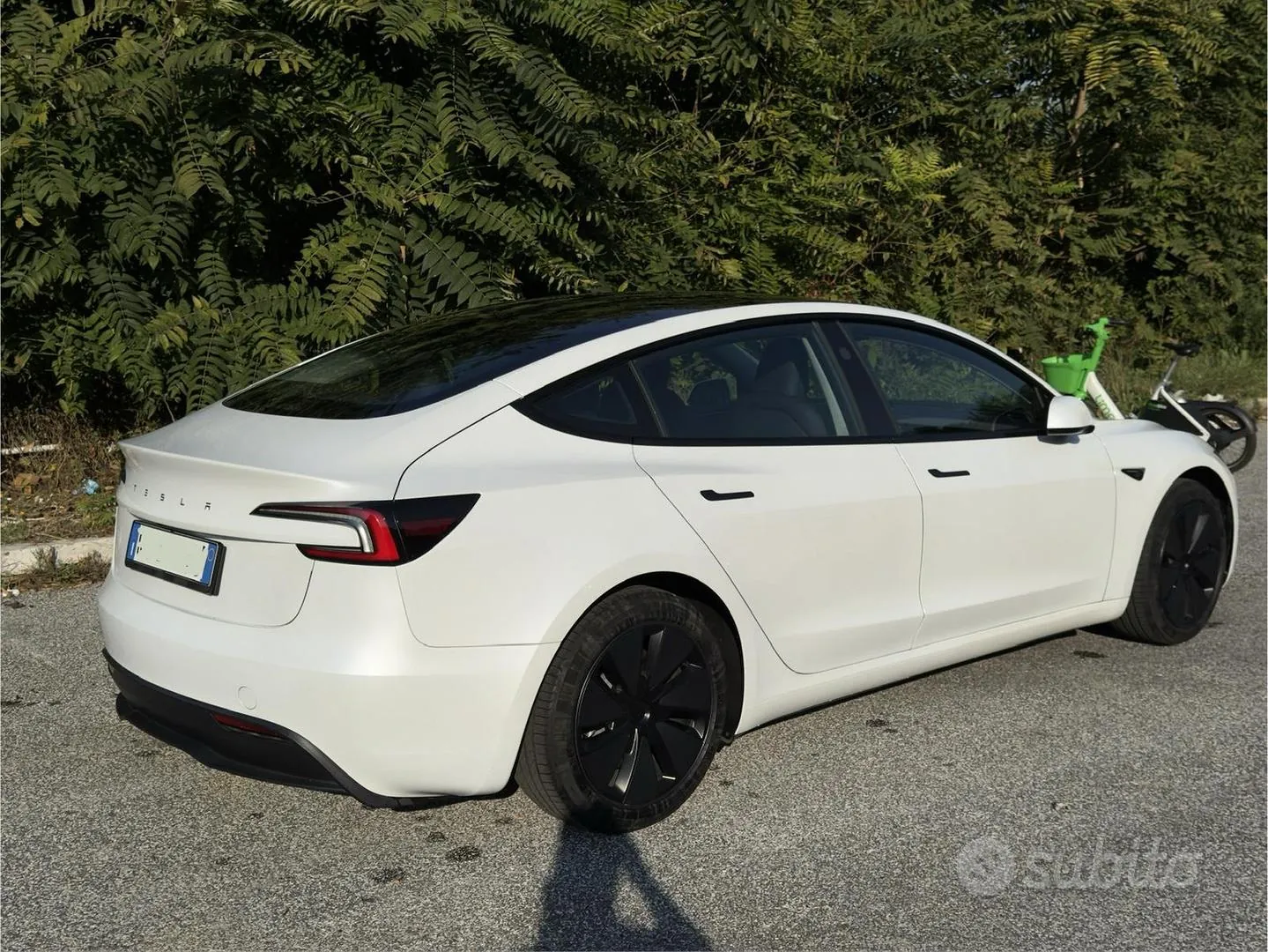 Tesla Model 3 2024 photo 4
