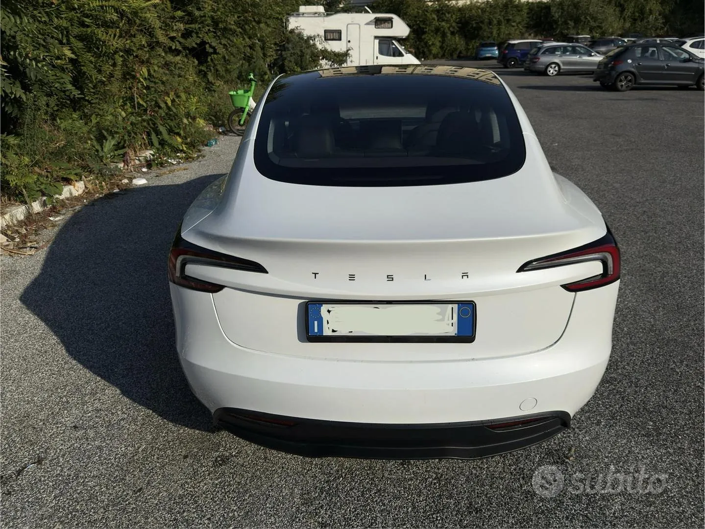 Tesla Model 3 2024 photo 2