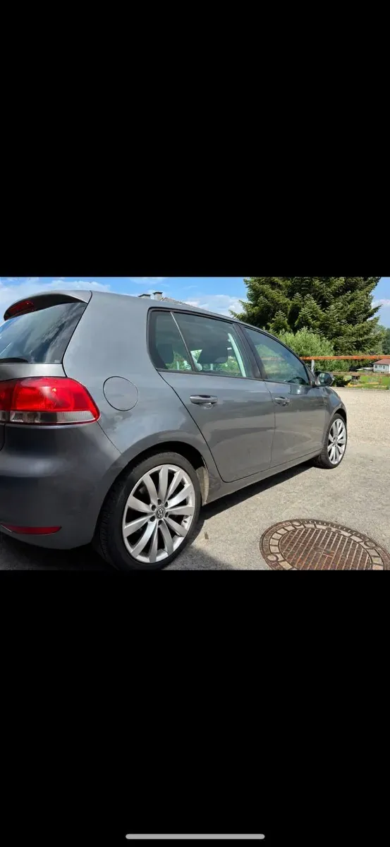 Volkswagen Golf 2009 photo 2