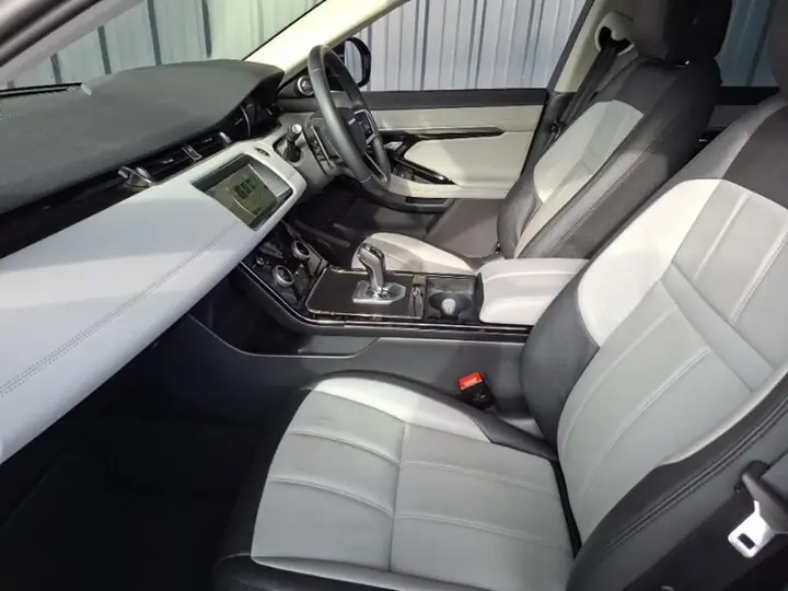 Land Rover Range Rover Evoque 2023 photo 5
