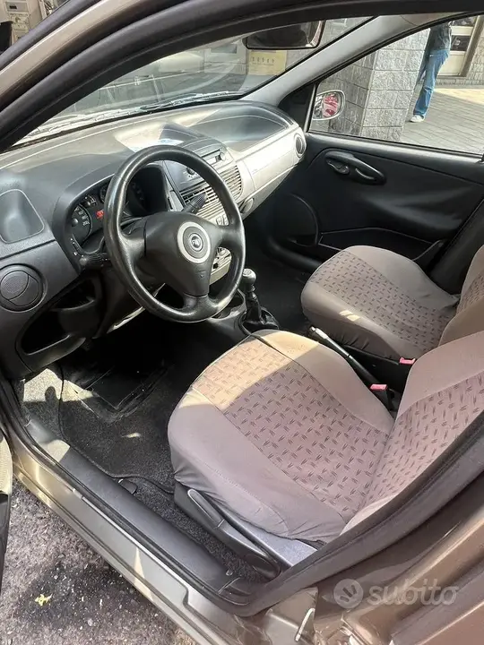 Fiat Punto 2006 photo 5